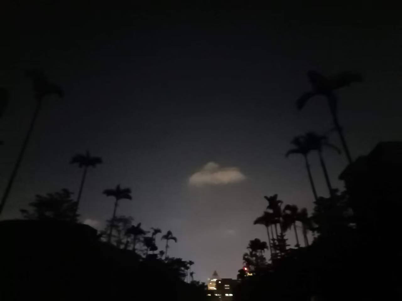 停电的邑大 停电的邑大